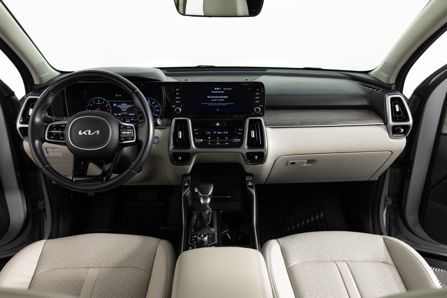 Used 2023 Kia Sorento S w/ Panoramic Sunroof Package AWD/4WD image 39