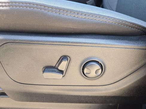 Used 2022 RAM 1500 Big Horn AWD/4WD image 15