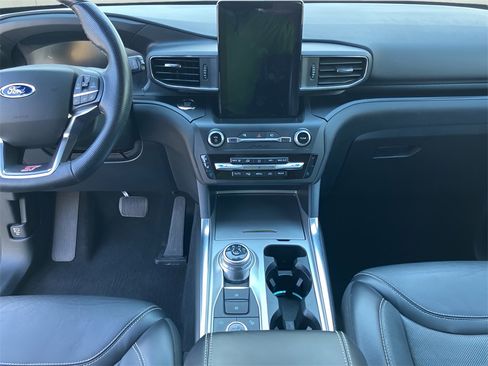 Used 2020 Ford Explorer ST w/ ST High-Performance Pack image 21