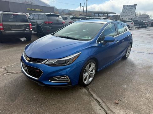 Used 2017 Chevrolet Cruze Premier w/ RS Package image 3