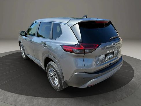 Used 2023 Nissan Rogue S AWD/4WD image 9