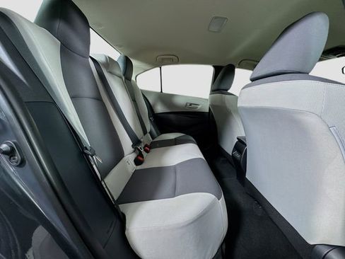 Certified 2025 Toyota Corolla LE FWD image 28