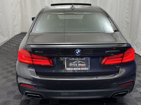 Used 2019 BMW M550i xDrive image 8