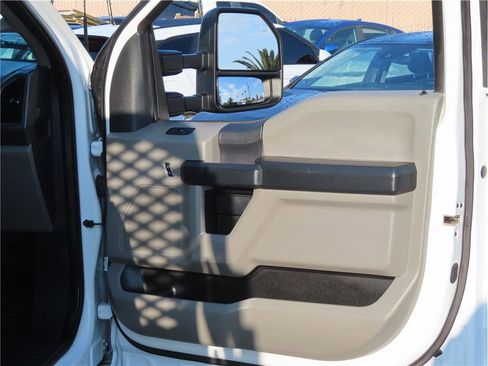 Used 2022 Ford F550 XL w/ Power Equipment Group image 21