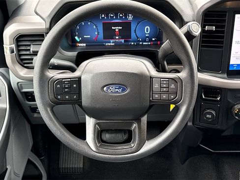 Used 2025 Ford F150 XLT image 18