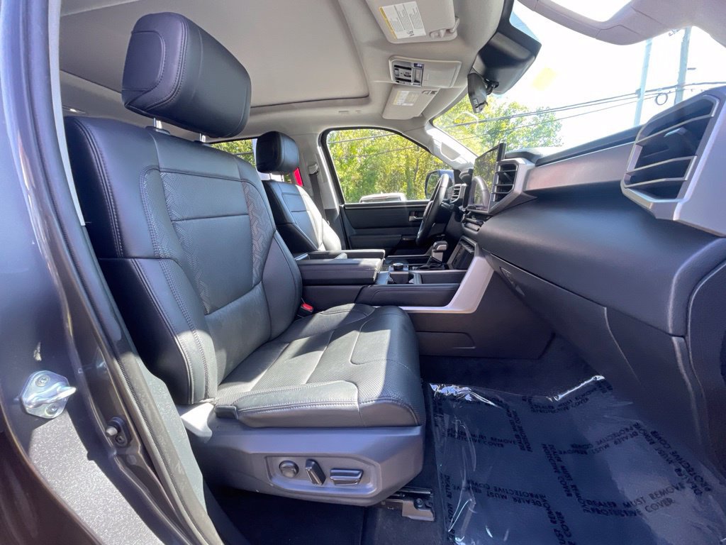 Used 2023 Toyota Tundra Limited AWD/4WD image 17