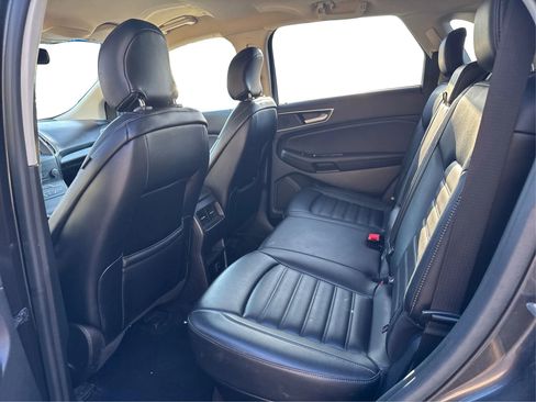 Used 2019 Ford Edge SEL w/ Equipment Group 201A AWD/4WD image 13