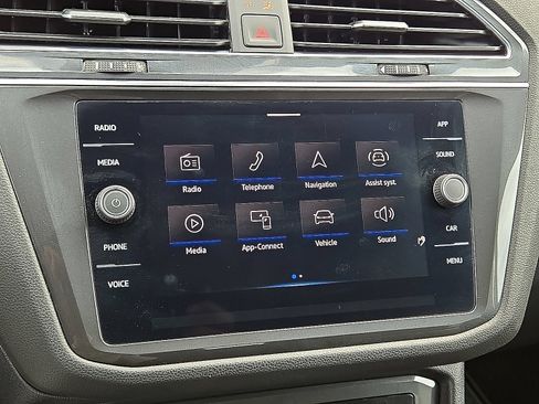 Used 2022 Volkswagen Tiguan SE FWD image 27