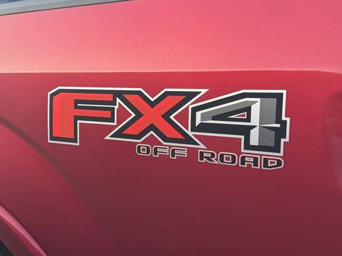 Used 2016 Ford F150 XLT w/ Equipment Group 302A Luxury image 9