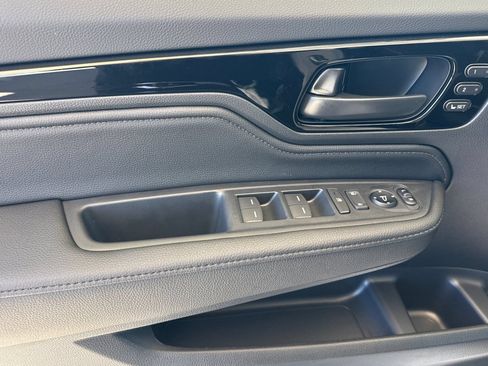 New 2026 Honda Odyssey Touring image 11