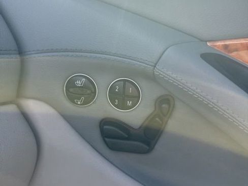 Used 2008 Mercedes-Benz SL 550 image 24