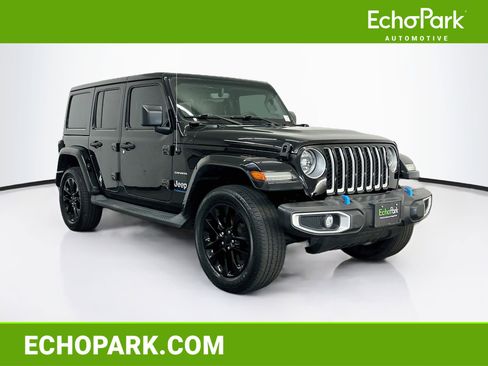 Used 2023 Jeep Wrangler Unlimited Sahara w/ Cold Weather Group AWD/4WD image 1