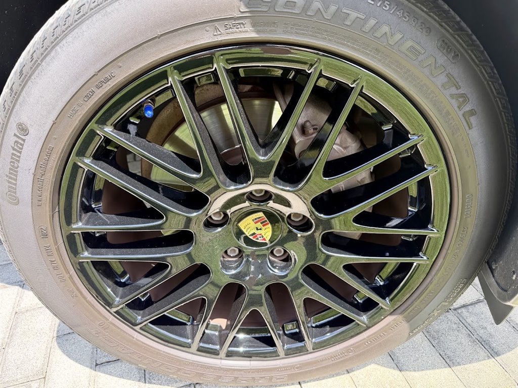Used 2017 Porsche Cayenne AWD/4WD image 8