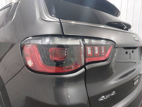Used 2022 Jeep Compass Latitude image 34
