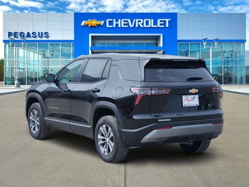 New 2026 Chevrolet Equinox LT w/ Convenience Package II image 4