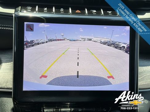 Used 2025 Jeep Grand Cherokee Limited w/ Trailer Tow Package RWD image 24