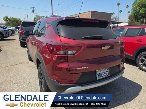 Used 2023 Chevrolet TrailBlazer LT FWD image 4