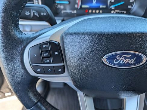 Used 2022 Ford Explorer XLT w/ Equipment Group 202A image 15