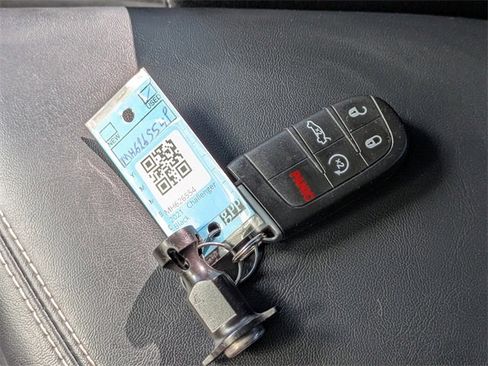 Used 2021 Dodge Challenger SRT Hellcat image 30