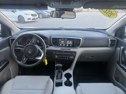Used 2021 Kia Sportage LX w/ LX Fwd Popular Package image 3