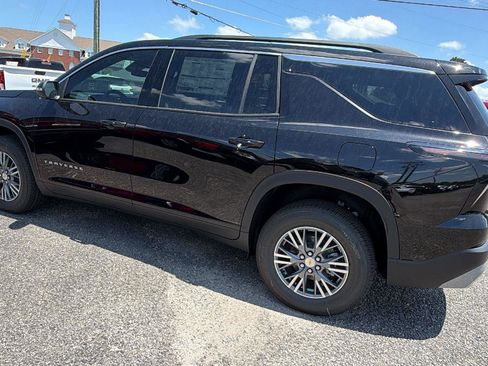 New 2026 Chevrolet Traverse LT FWD image 7