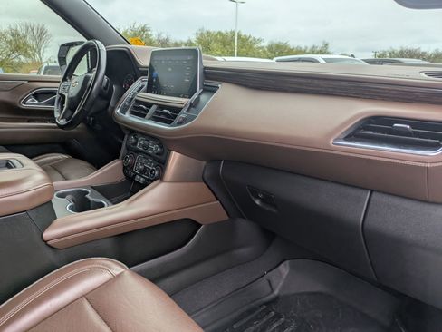 Used 2021 Chevrolet Tahoe High Country w/ Premium Package image 30