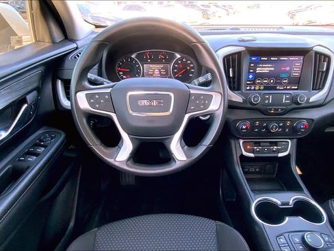 Used 2022 GMC Terrain SLE w/ Driver Convenience Package image 13