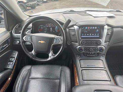 Used 2019 Chevrolet Suburban Premier image 25