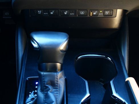 Used 2024 Lexus ES 350 Ultra Luxury image 19