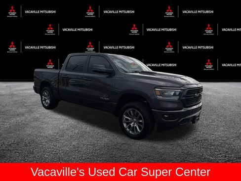 Used 2023 RAM 1500 Laramie AWD/4WD image 7