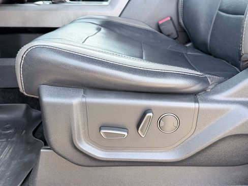 Used 2017 Ford F150 Raptor w/ Equipment Group 802A Luxury image 21