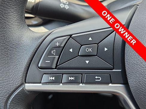 Used 2025 Nissan Sentra SV FWD image 21