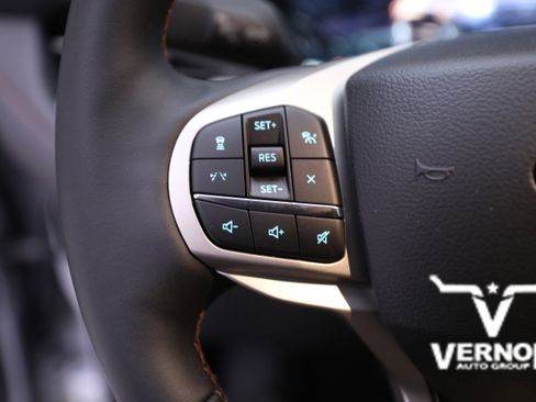 New 2025 Ford Explorer Active image 23