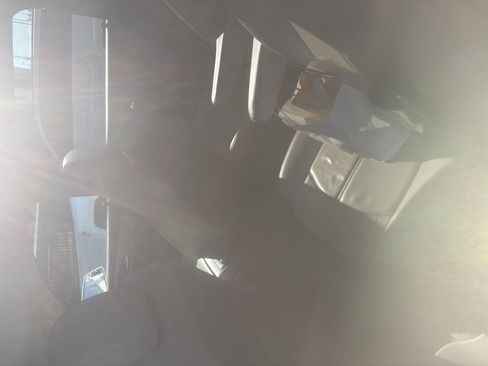 Used 2015 Chevrolet Traverse LT image 8