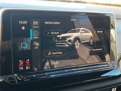 Used 2024 Volkswagen Atlas Cross Sport SE image 17