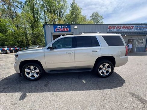 Used 2016 Chevrolet Tahoe LT image 2