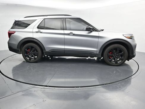Used 2020 Ford Explorer ST w/ ST Street Pack AWD/4WD image 9