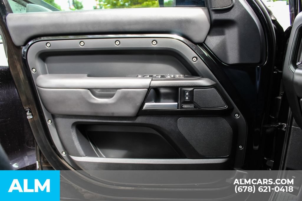 Used 2025 Land Rover Defender 110 X AWD/4WD image 36