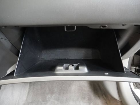 Used 2000 Toyota Camry LE FWD image 33