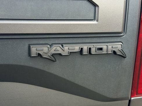 Used 2019 Ford F150 Raptor w/ Equipment Group 802A Luxury image 16