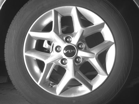Used 2025 Kia Soul LX w/ LX Technology Package FWD image 15