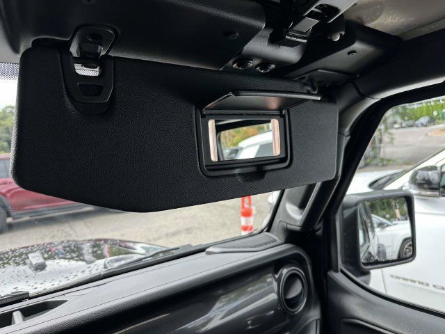Used 2022 Jeep Wrangler Unlimited Sport AWD/4WD image 41