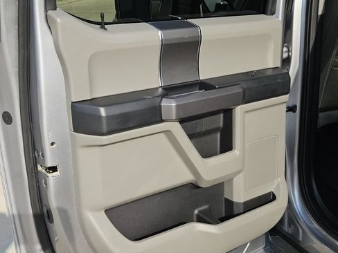Used 2020 Ford F150 XLT w/ Equipment Group 302A Luxury AWD/4WD image 37