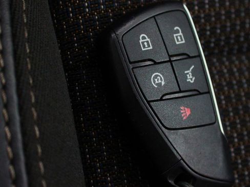 Used 2022 Buick Envision Preferred image 35