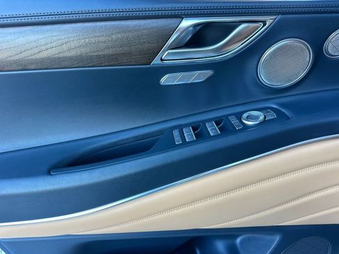 Used 2023 Genesis GV80 2.5T w/ Advanced Package image 11