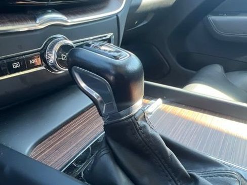 Used 2020 Volvo XC60 T5 Inscription AWD/4WD image 16