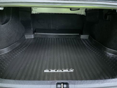 Used 2024 Toyota Camry SE image 27