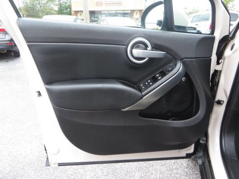 Used 2016 FIAT 500X Trekking image 9