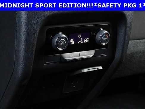 Used 2026 Chevrolet Traverse LT w/ Midnight/Sport Edition image 20