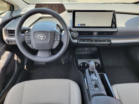 New 2026 Toyota Prius XLE FWD image 5